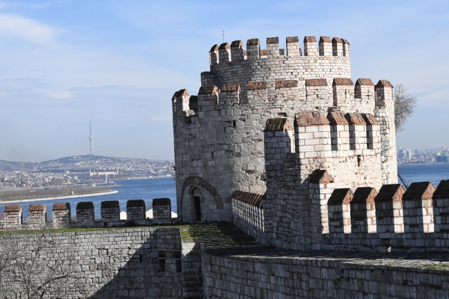 Yedikule Hisarı’nda halka açık restorasyon sürüyor