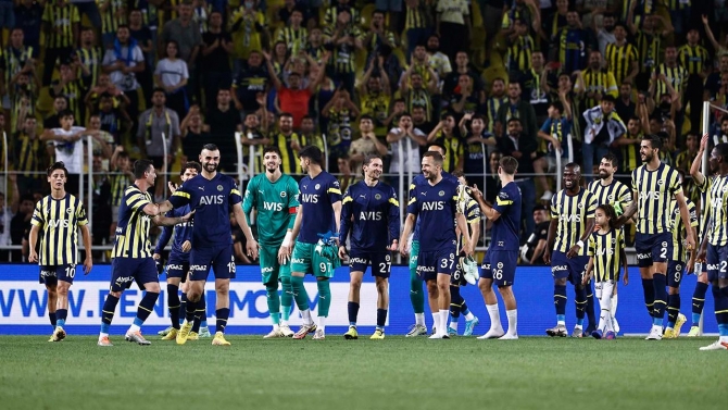 Fenerbahçe farklı galibiyetlerle Avrupa Ligi gruplarında