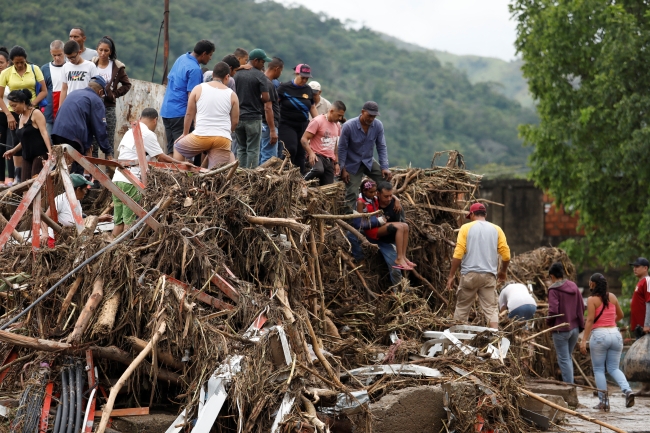 Venezuela’da toprak kayması: 22 ölü, en az 50 kayıp