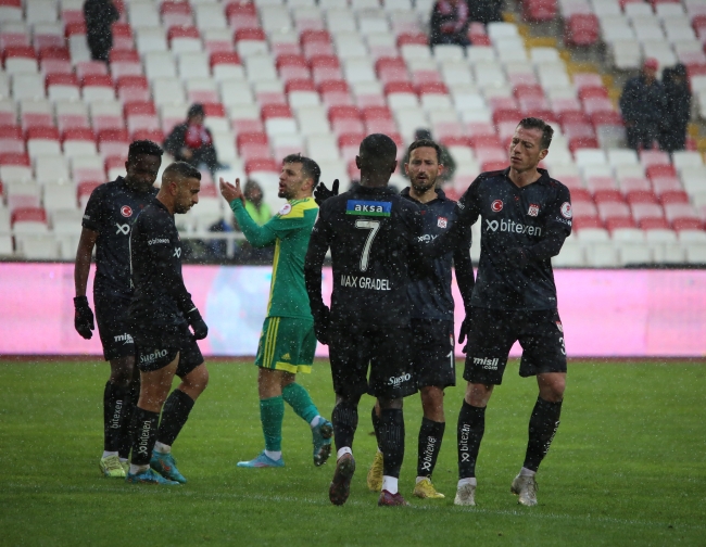 Sivasspor adını son 16'ya yazdırdı