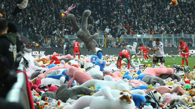 Beşiktaş'ın oyuncak kampanyası dünya basınında