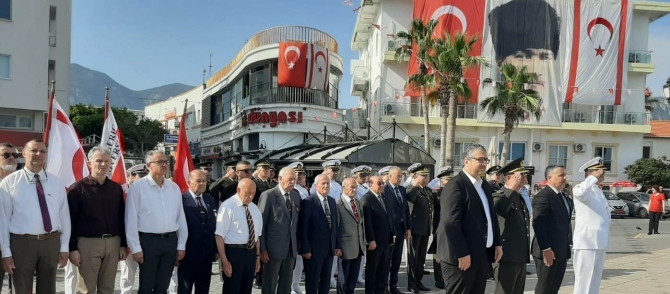 19 Mayıs Atatürk’ü Anma Gençlik ve Spor Bayramı dolayısıyla tüm ilçelerde tören ve etkinlikler gerçekleştirildi